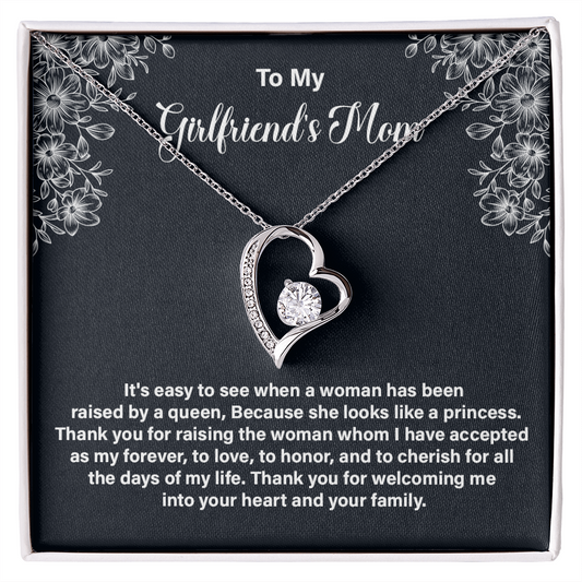 To My Girlfriend's Mom Heart Pendant Necklace - A Heartfelt Gift for Mother’s Day