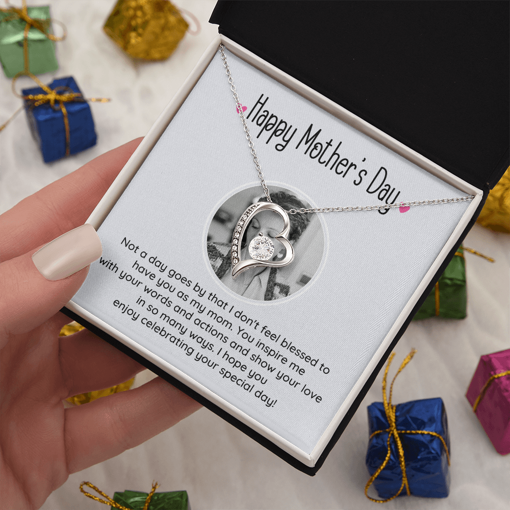 Personalized Mother's Day Gift - Celebrate Your Amazing Mom